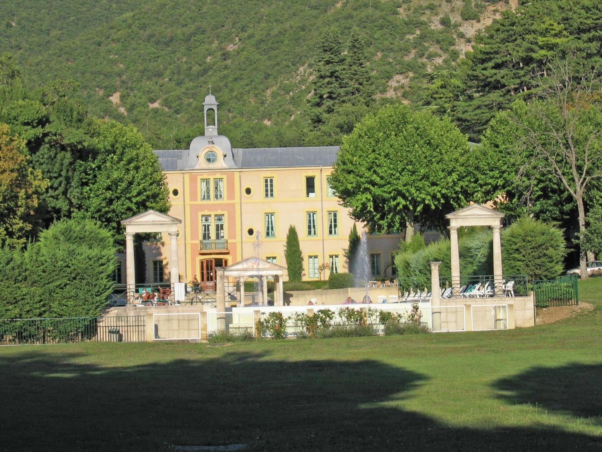 Cozy Apartment With Swimming Pool Terrace Garden Parking Montbrun-les-Bains Exterior foto