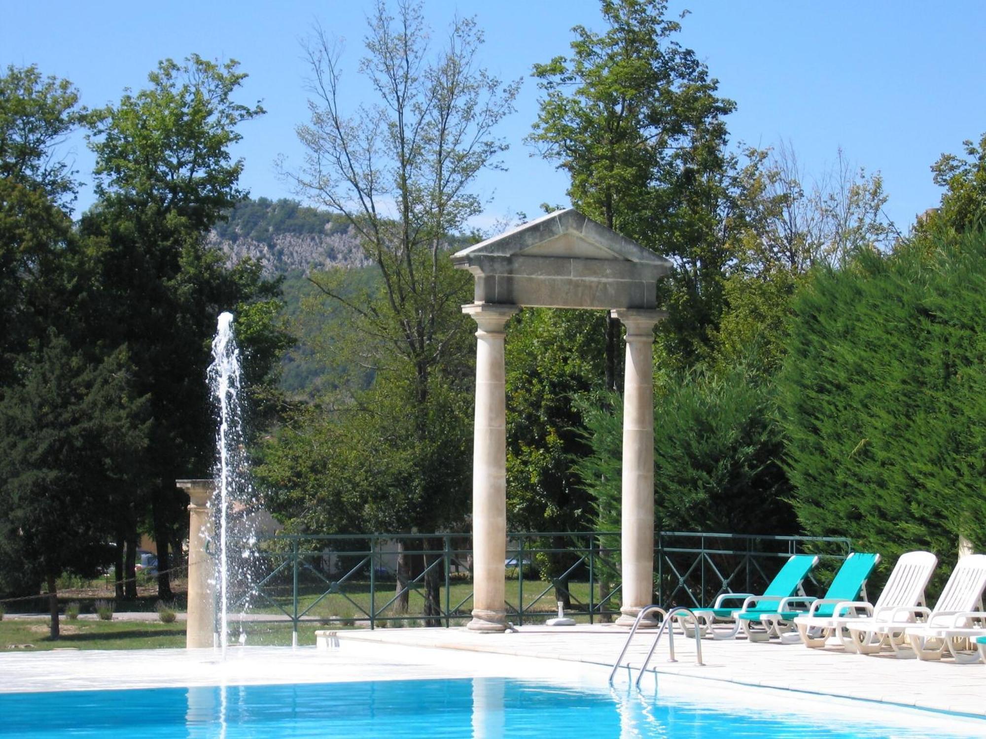 Cozy Apartment With Swimming Pool Terrace Garden Parking Montbrun-les-Bains Exterior foto